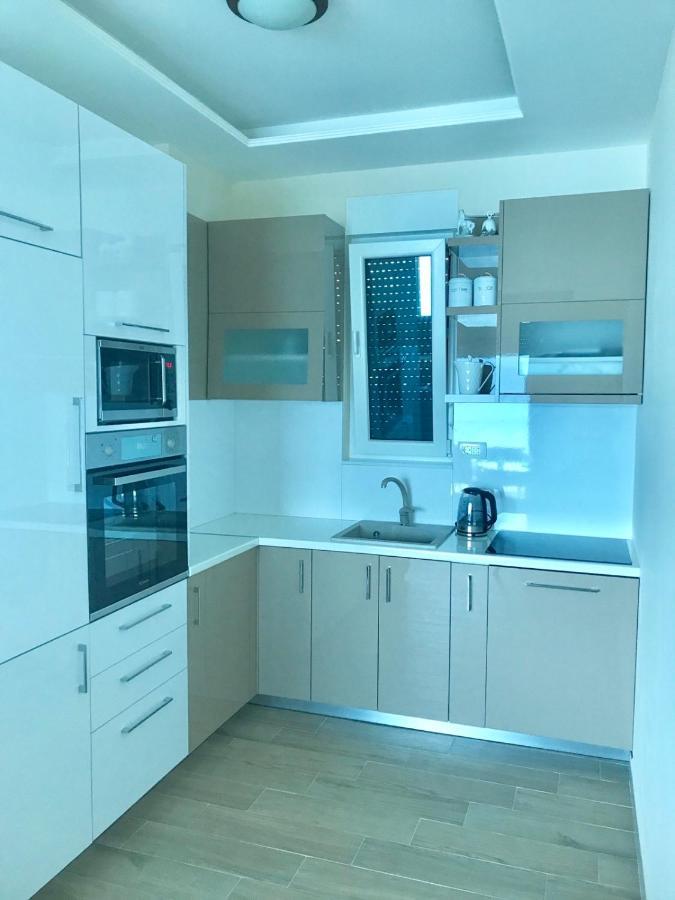 Lux Apartments Красичи Экстерьер фото