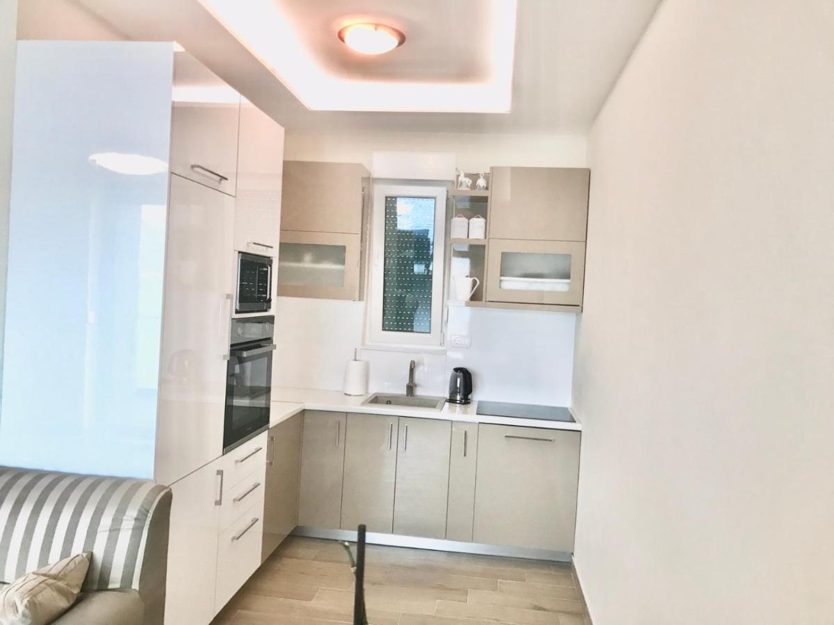 Lux Apartments Красичи Экстерьер фото