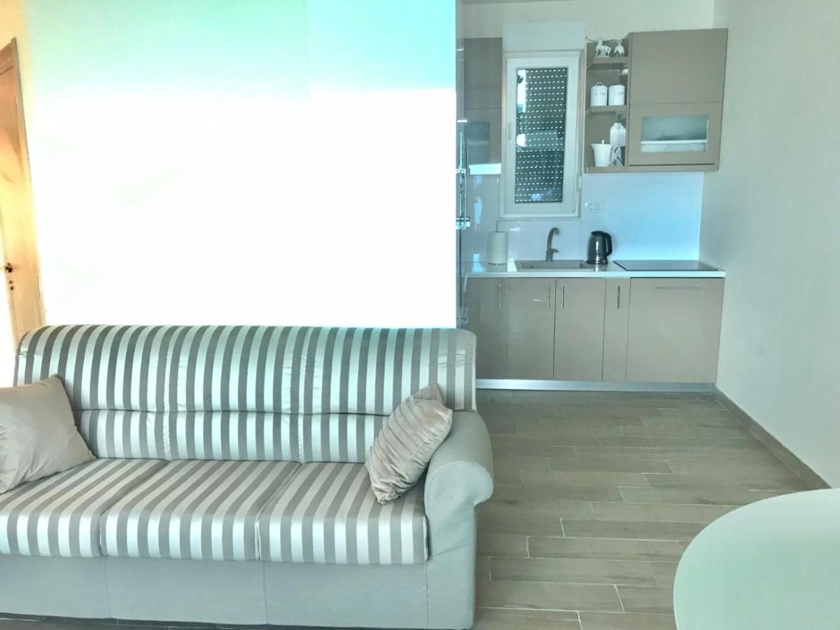 Lux Apartments Красичи Экстерьер фото